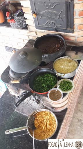 Feijoada no Fogão a Lenha