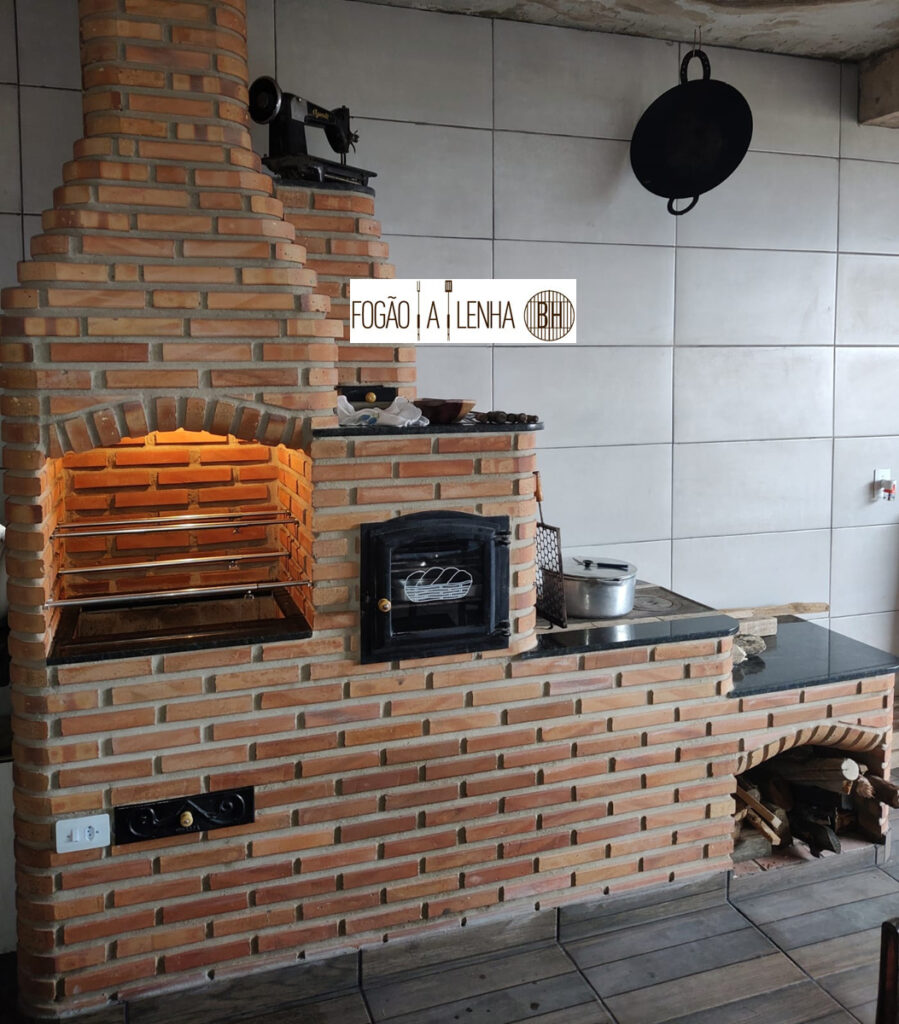 Fogão a Lenha com Forno e Churrasqueira em Pedra Branca Justinópolis (Ribeirão das Neves)